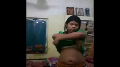 Criada rasga la toalla de videos costa rica xxx un hombre gordo y estira sus piernas delante de él