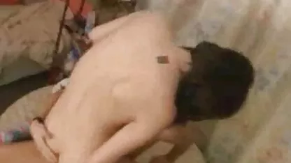 Anal porno: squinty girl squinty ver videos porno de costa rica eyed y folla en todos los agujeros