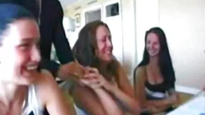 Ruso pornografía: sexo videos de sexo casero costa rica entre tetas
