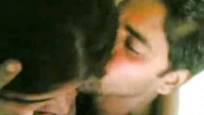 Lesbianas Virgen es el uso de un consolador grueso con porno de costa rica gratis los huevos