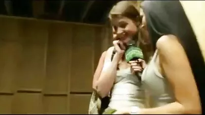 Lesbianas videos pornos de mujeres de costa rica con juguetes sexuales